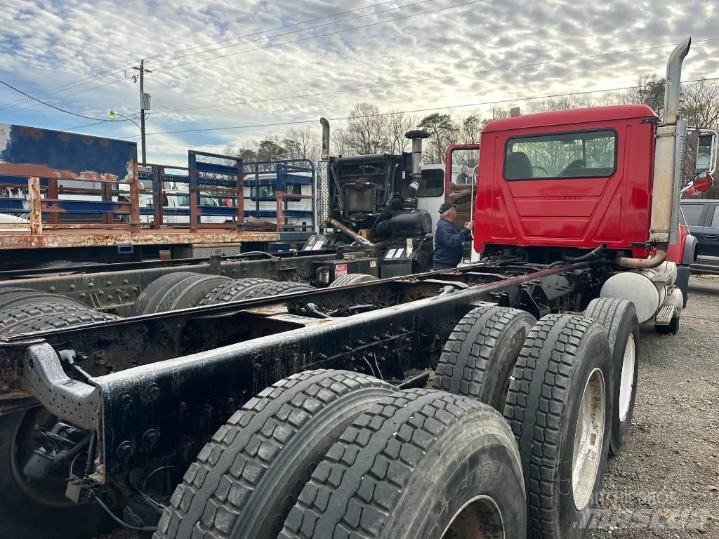 Mack CV 713 Demonterbare/wirehejs lastbiler
