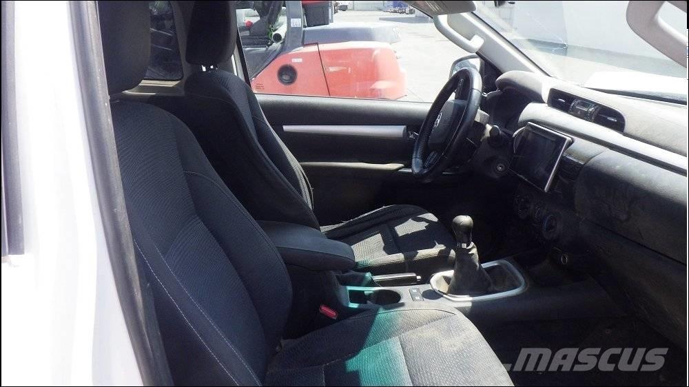 Toyota Hilux 4 Pickup/Sideaflæsning