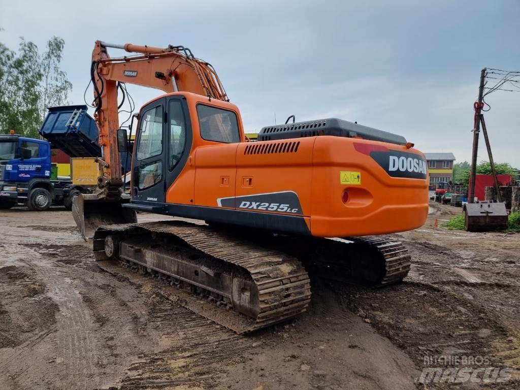 Doosan DX 255 LC Gravemaskiner på larvebånd