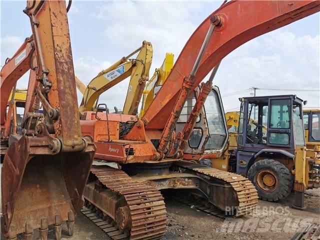 Hitachi EX200-1 Gravemaskiner på larvebånd
