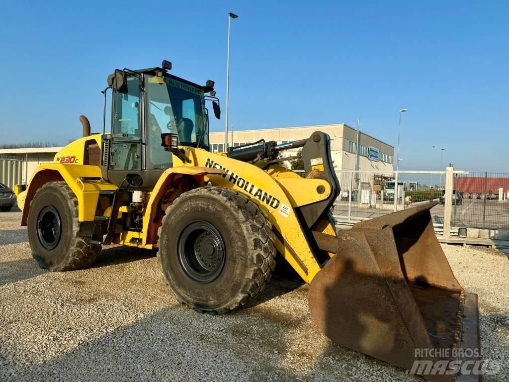 New Holland W 230 C Læssemaskiner på hjul