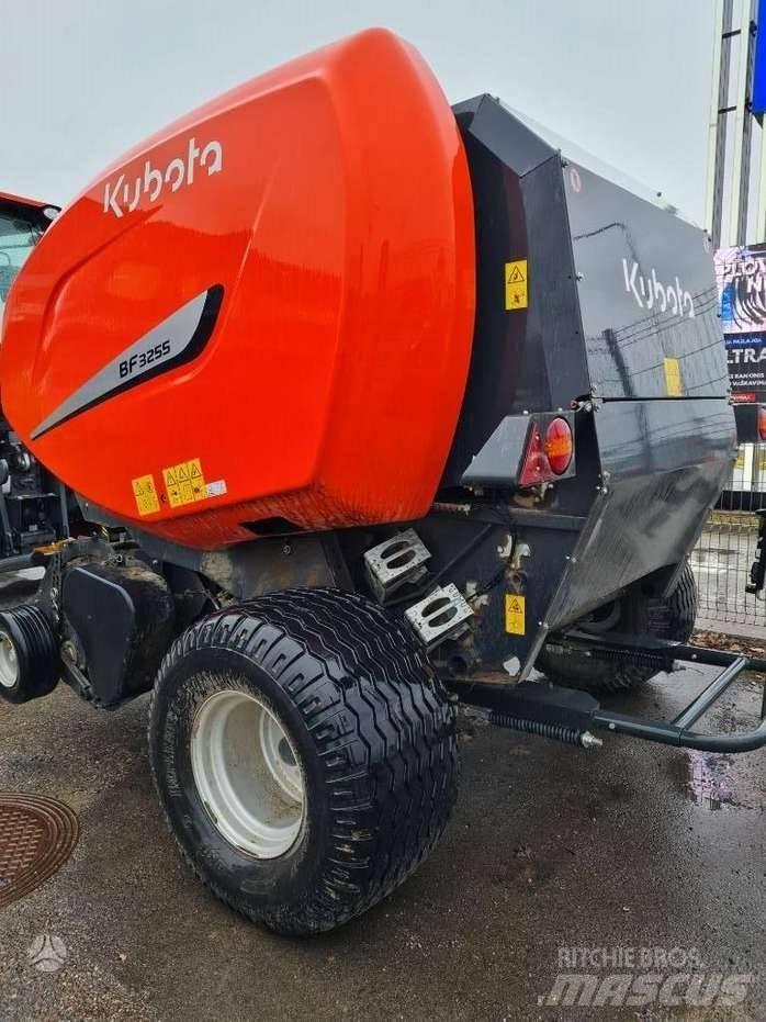 Kubota BF 3255 Rundballe-pressere