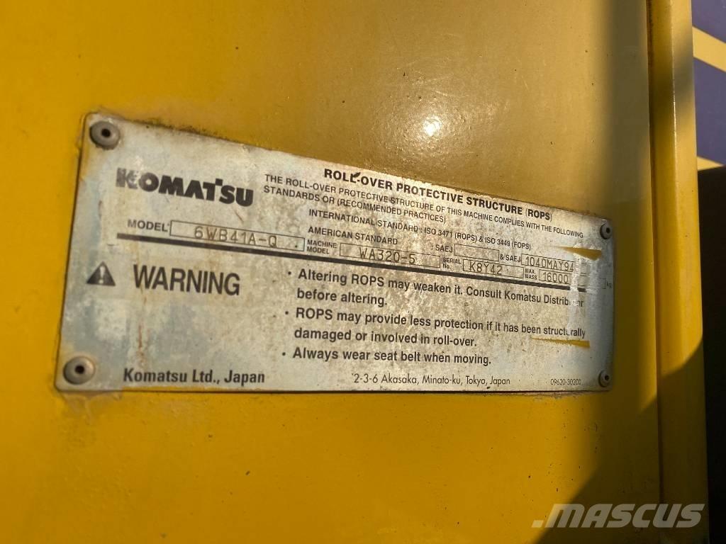 Komatsu WA 320-5 Læssemaskiner på hjul