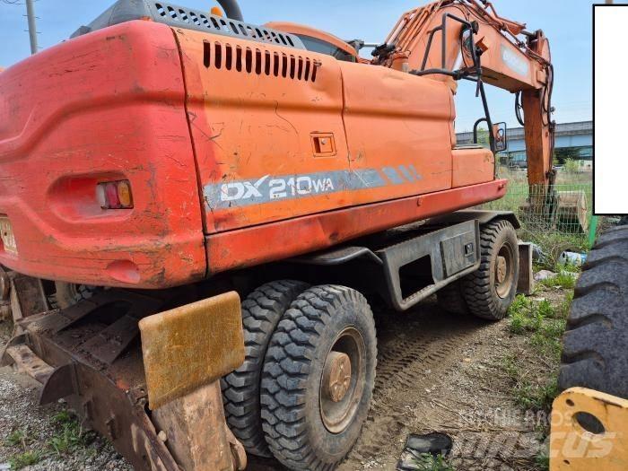 Doosan DX210WA Gravemaskiner på hjul