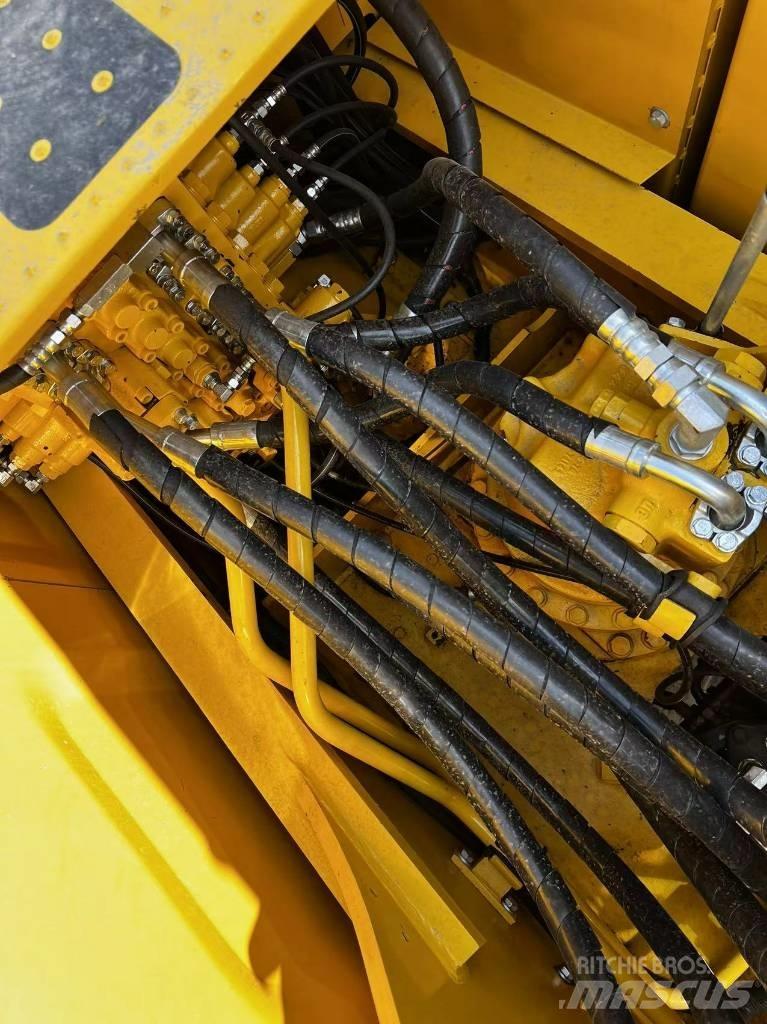 Komatsu PC 200-8N1 Gravemaskiner på larvebånd