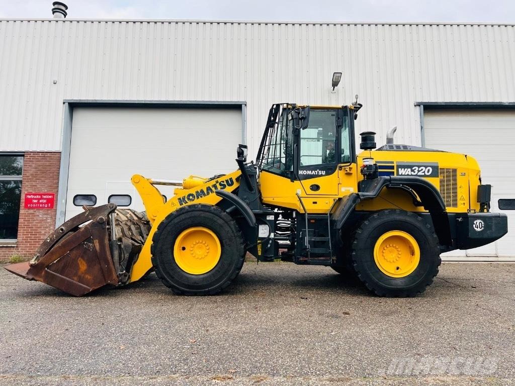Komatsu WA 320-8 Læssemaskiner på hjul