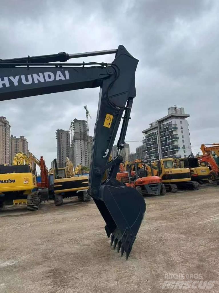 Hyundai 225LC-9T Gravemaskiner på larvebånd