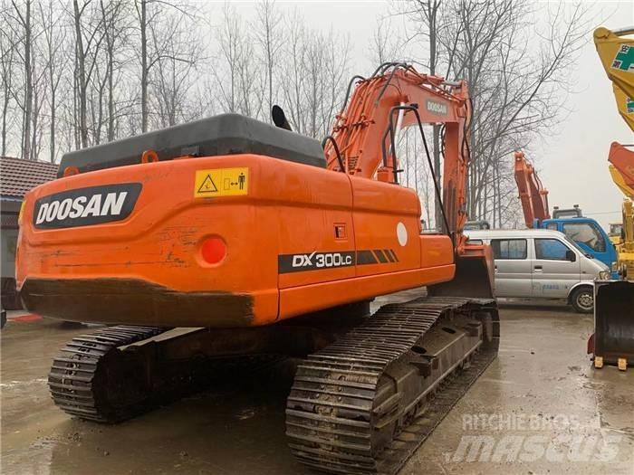 Doosan dx300 Gravemaskiner på larvebånd