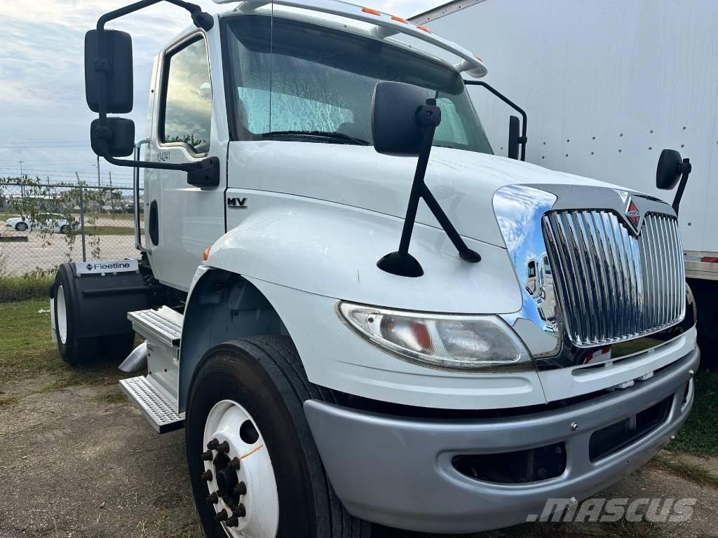 International MV607 Trækkere