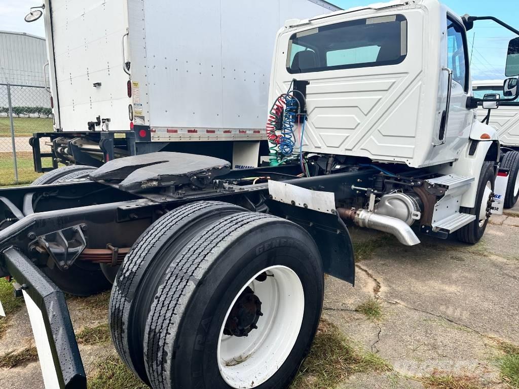 International MV607 Trækkere