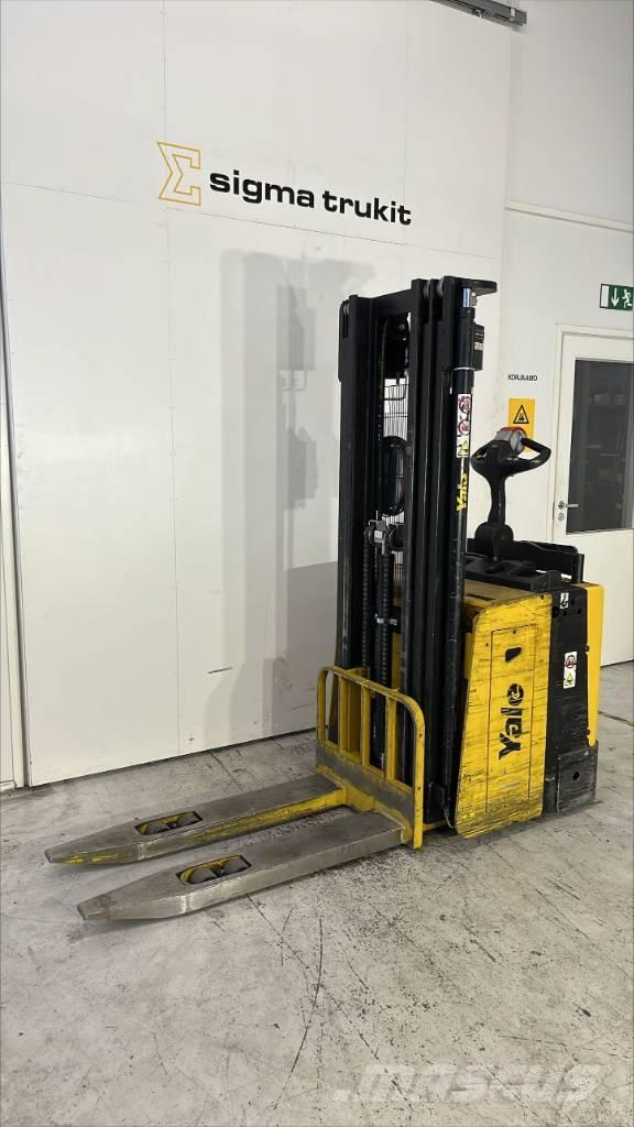 Yale MS 12 X Selvkørende stablere