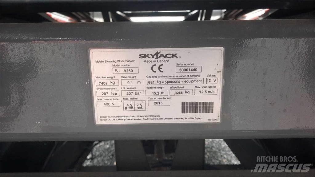 SkyJack 9250RT Saxlifte
