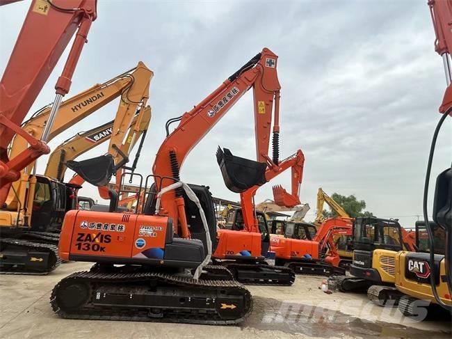 Hitachi ZX 130 Gravemaskiner på larvebånd