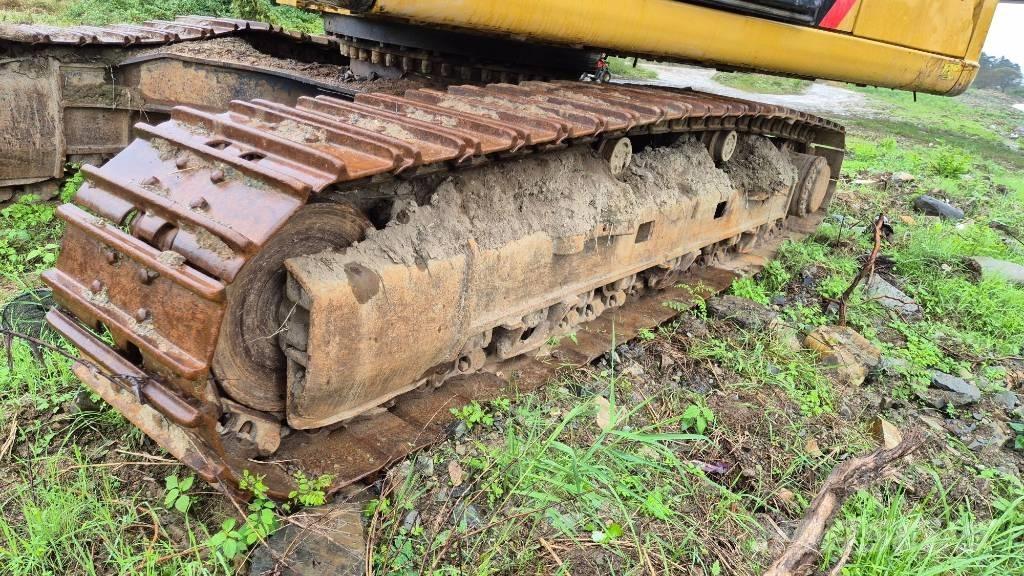 CAT 329 D L Gravemaskiner på larvebånd