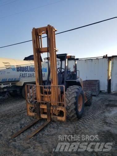 CASE 586H Terrængående gaffeltruck