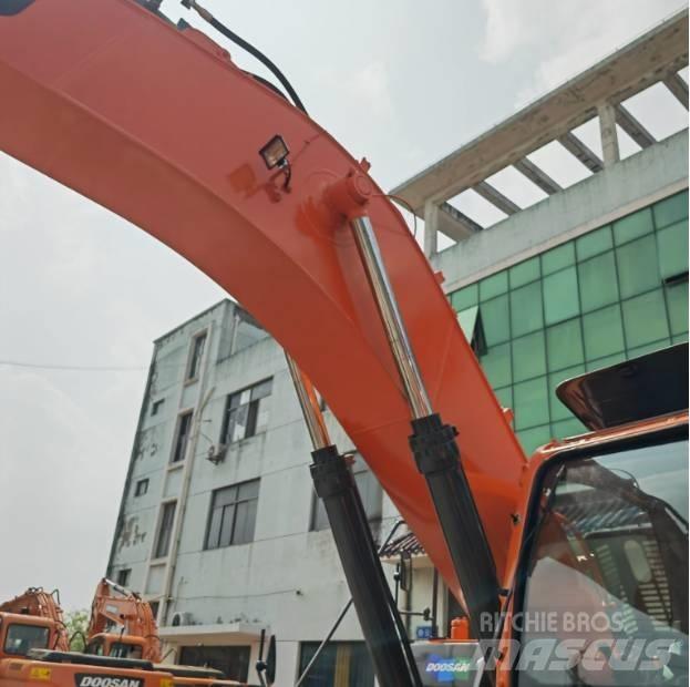 Doosan DX340LC-9C Gravemaskiner på larvebånd