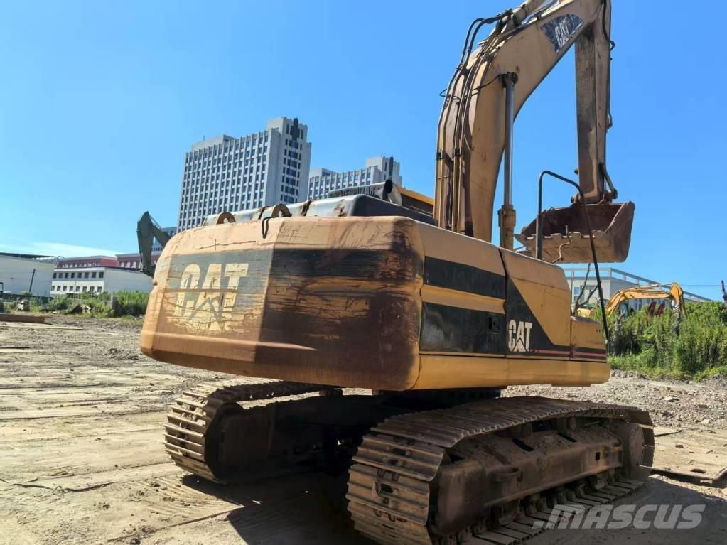 CAT 320 B L Gravemaskiner på larvebånd
