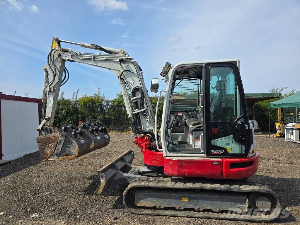 Takeuchi TB 257 FR Minigravemaskiner