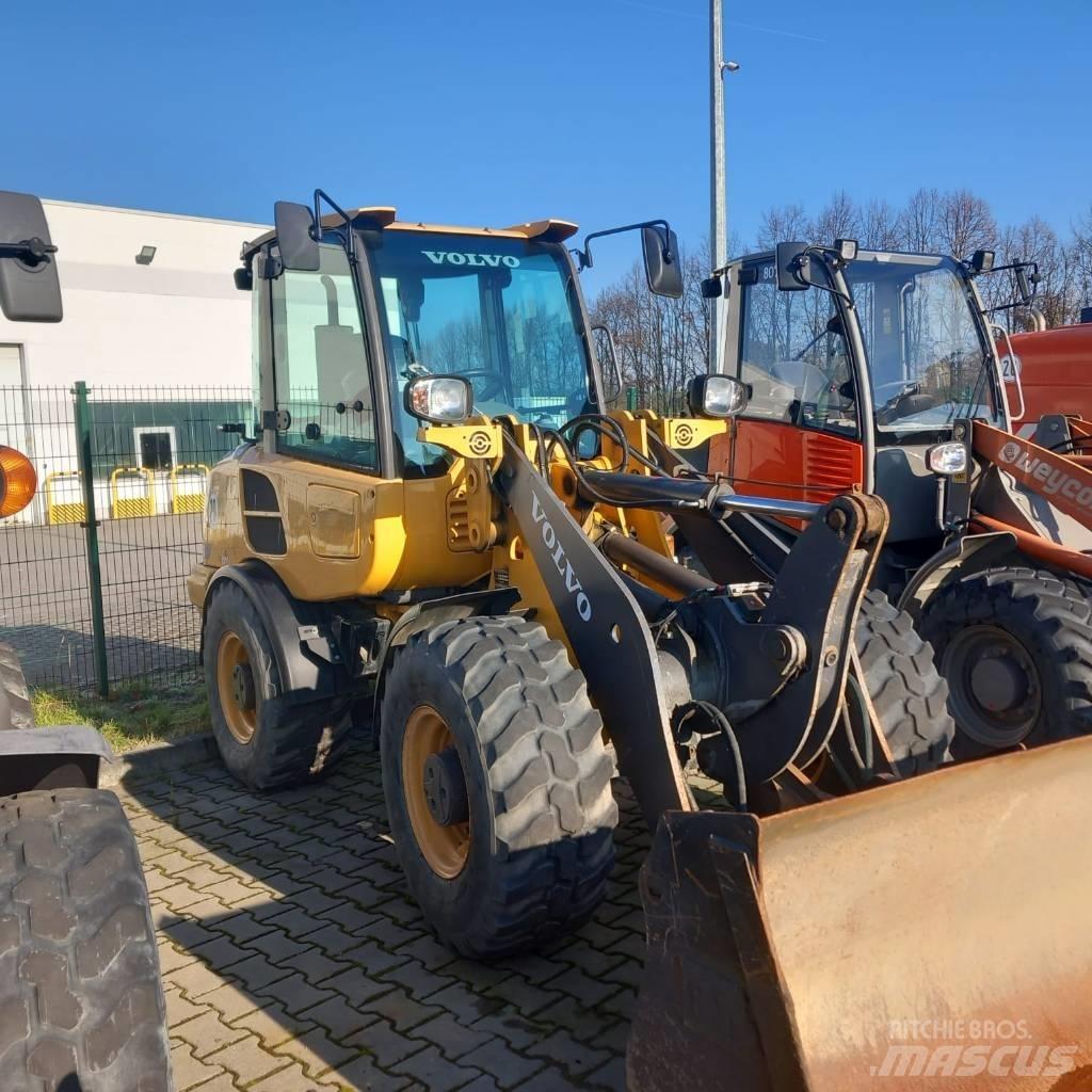 Volvo L 28 F Læssemaskiner på hjul