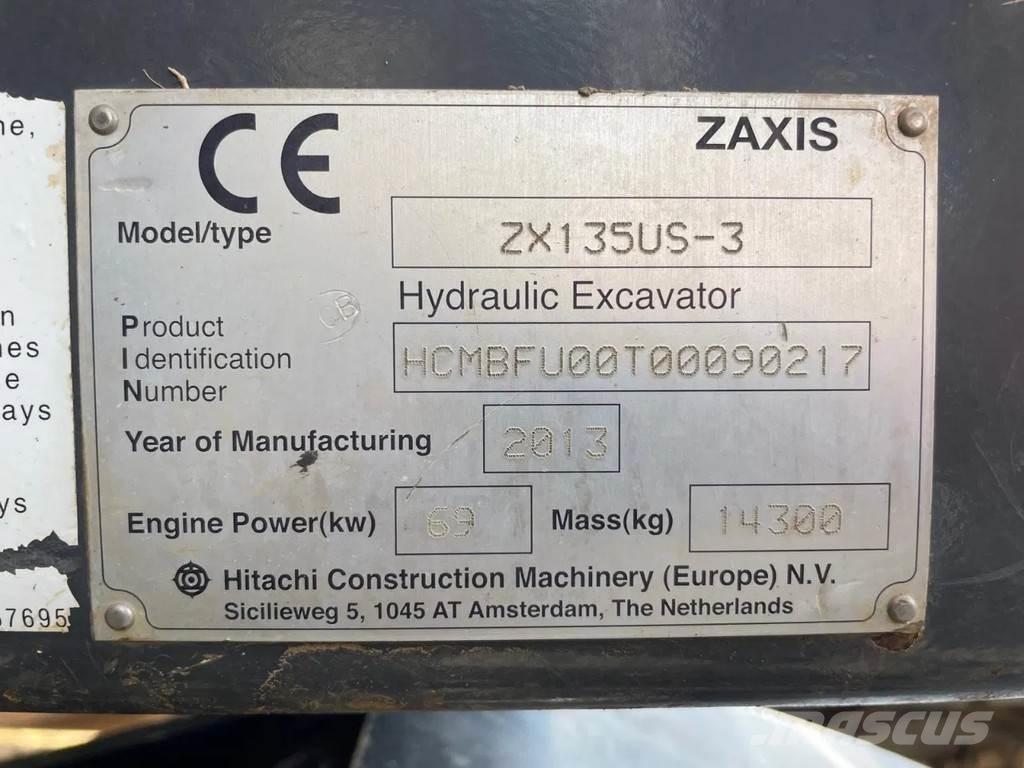 Hitachi ZX135US-3 Gravemaskiner på larvebånd