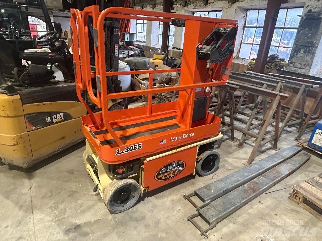 JLG 1230 ES Søjlelifte