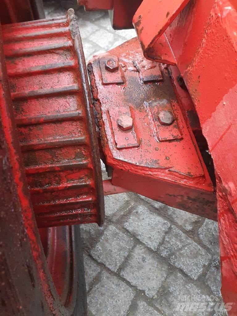 LKT 80 Udslæbningstraktorer