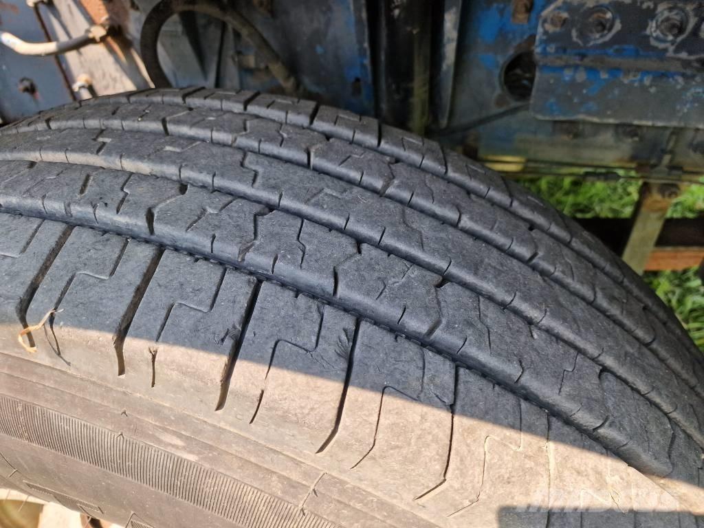 Volvo FL7 Lastbiler med tip
