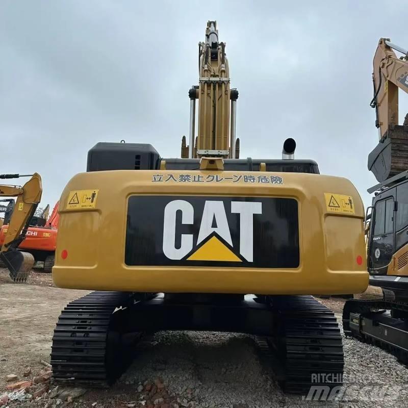 CAT 330 D Gravemaskiner på larvebånd