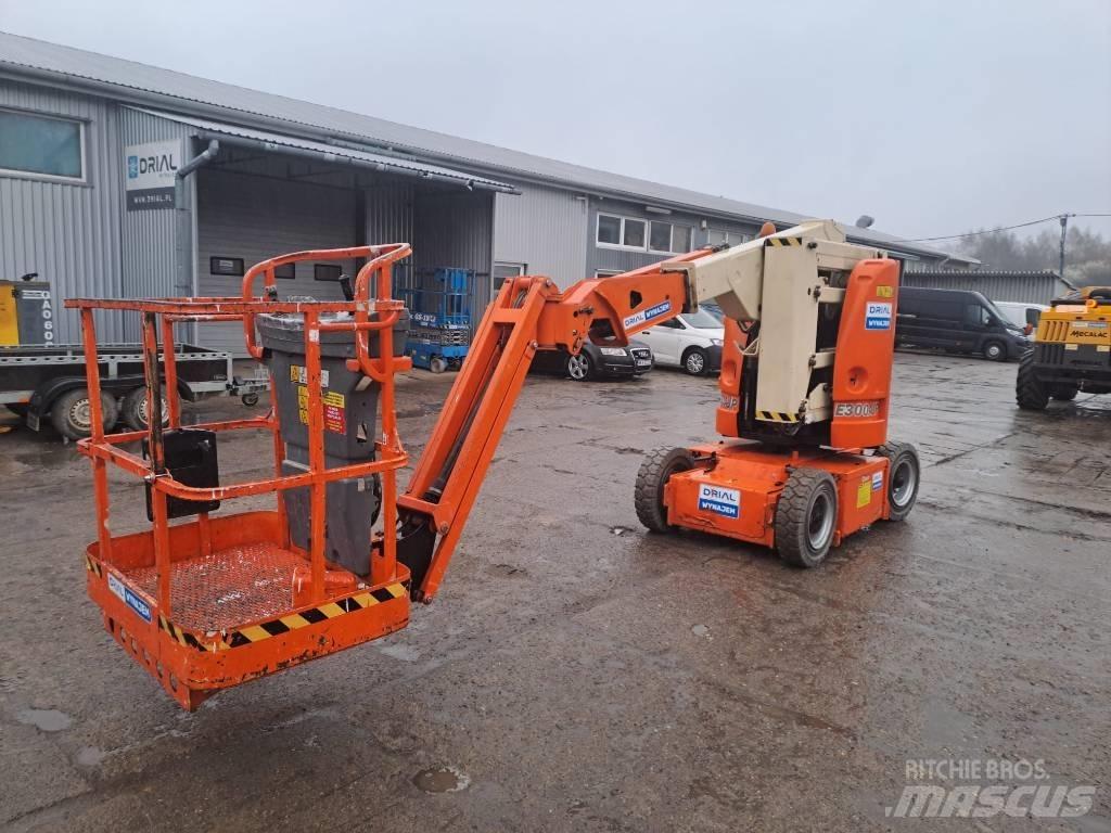 JLG E 300 AJP Bomlifte med knækarm