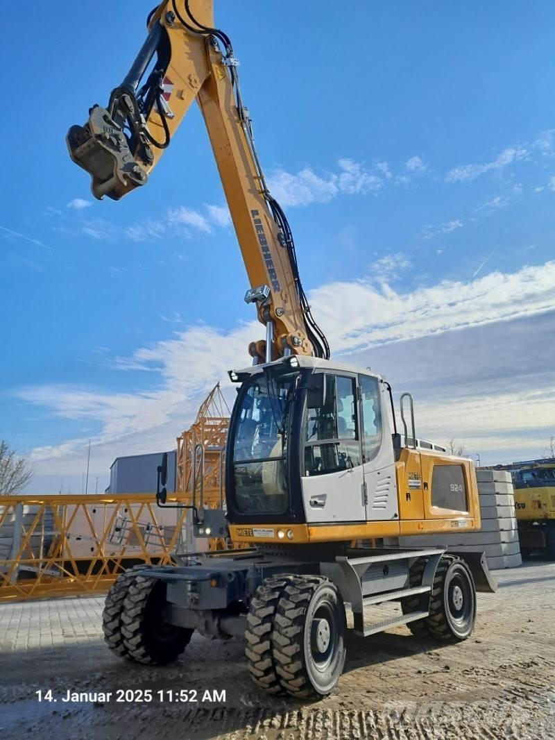 Liebherr A924 Gravemaskiner på hjul