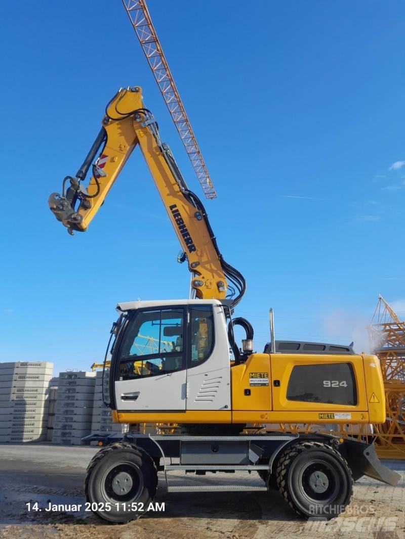 Liebherr A924 Gravemaskiner på hjul
