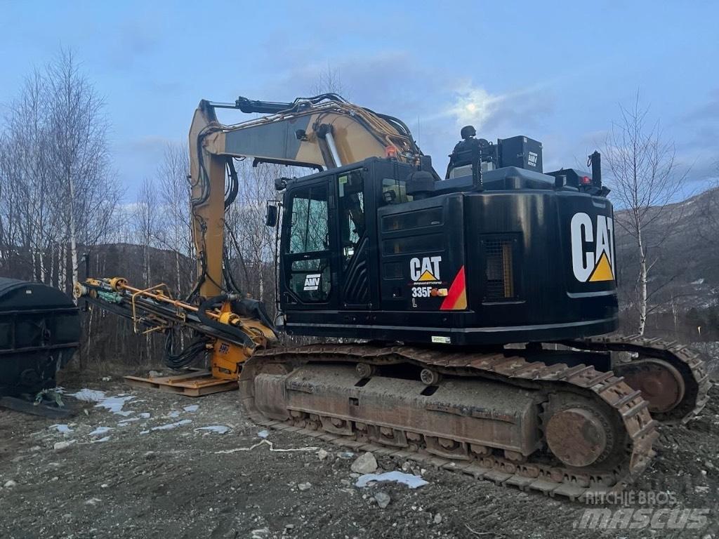 CAT 335 F L CR Overfladeboreudstyr / Borerigge