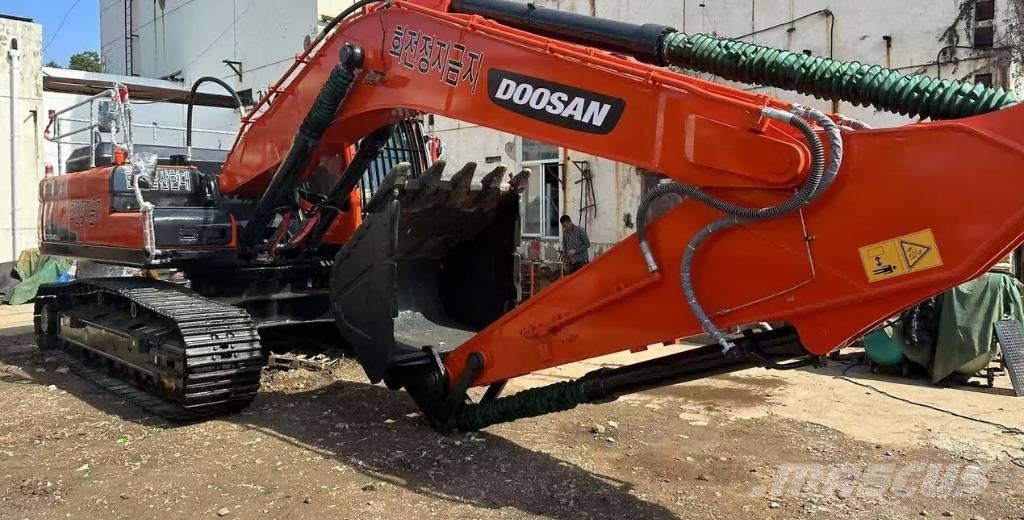 Doosan DX340 Gravemaskiner på larvebånd