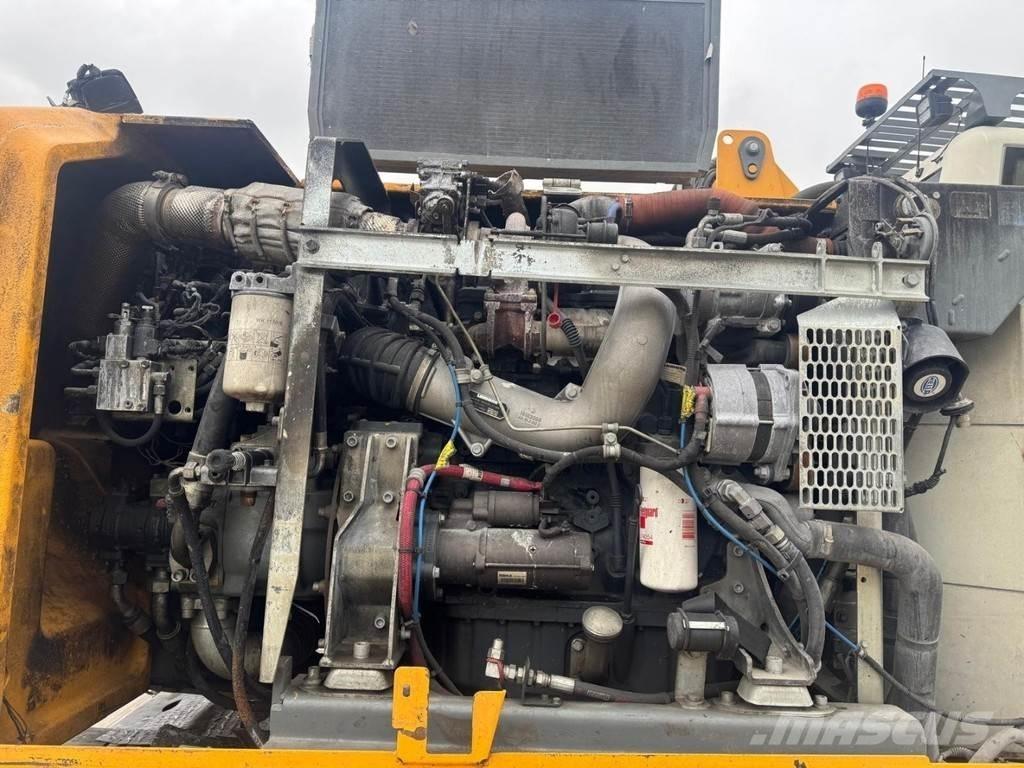 Liebherr LH 22 M Materialehåndteringsmaskiner