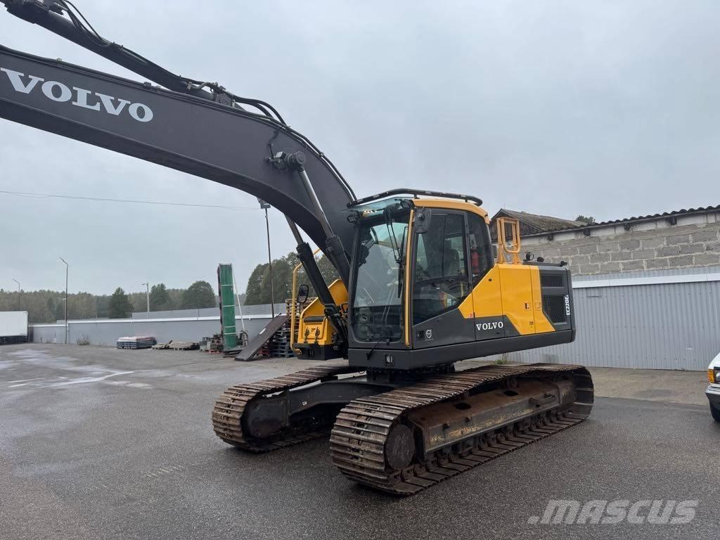 Volvo EC 220 E Gravemaskiner på larvebånd