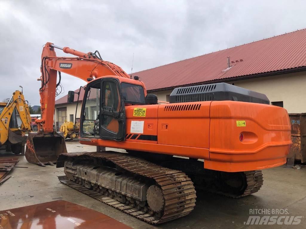 Doosan DX 340 LC Gravemaskiner på larvebånd