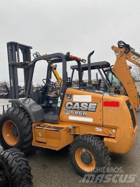 CASE 586H Terrængående gaffeltruck