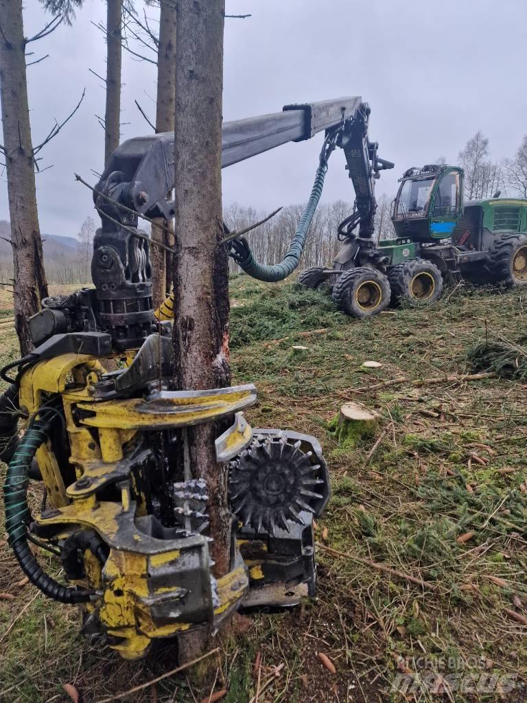 John Deere 1270 E Skovningsmaskiner