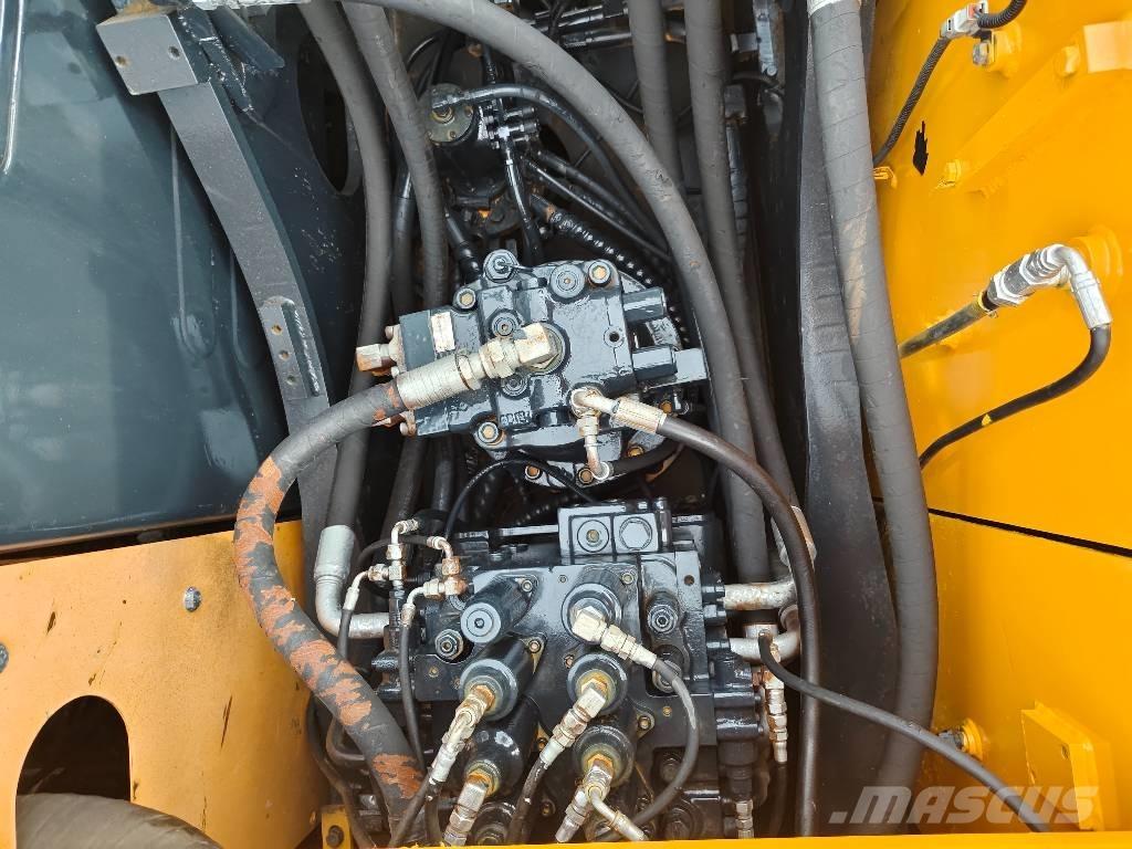 Hyundai R210W-9 Gravemaskiner på hjul