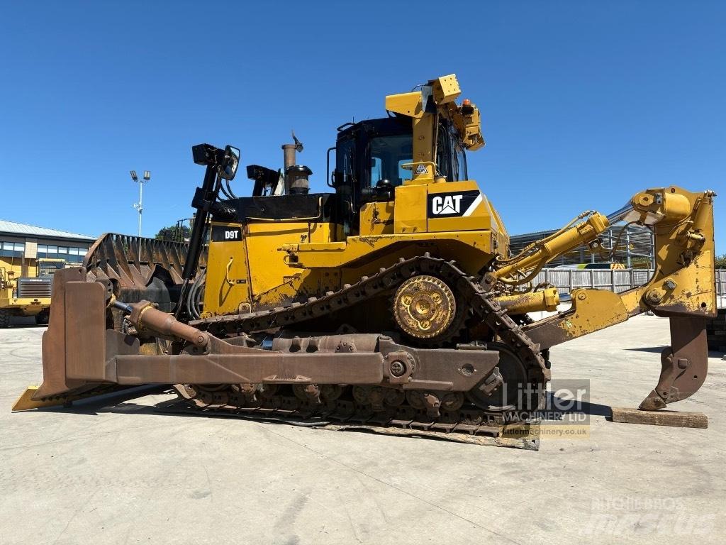 CAT D 9 T Bulldozer på larvebånd