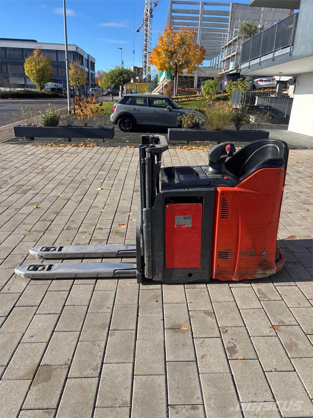 Linde L12 LHP SP Selvkørende stablere