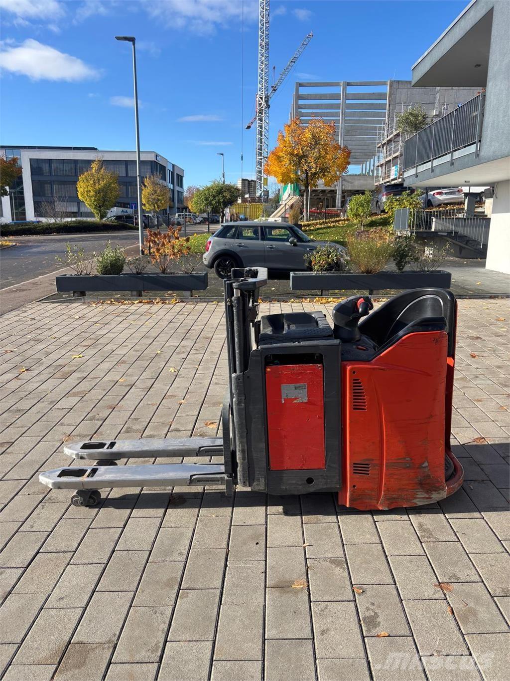 Linde L12 LHP SP Selvkørende stablere