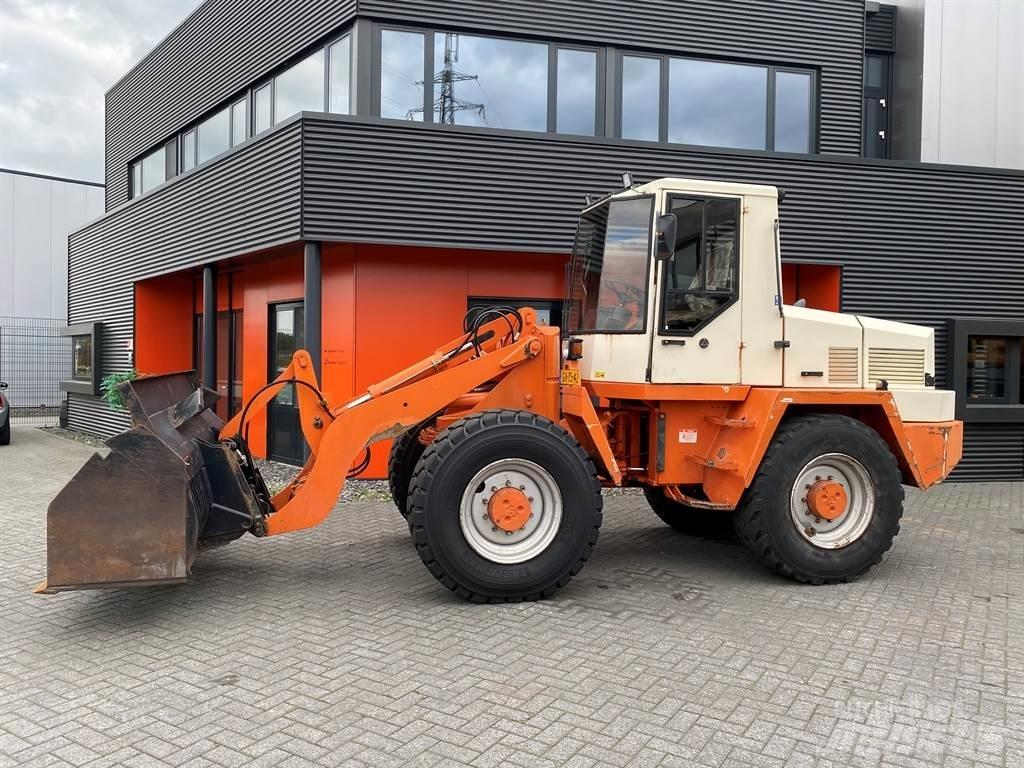 Schaeff SKS 661 Læssemaskiner på hjul