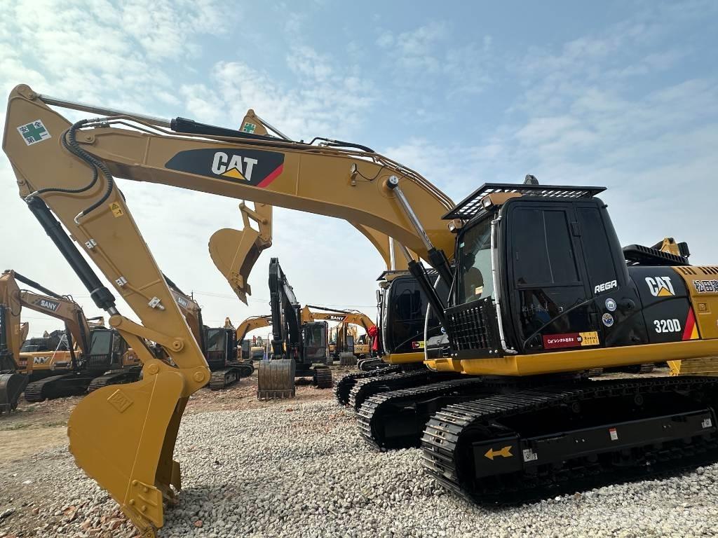 CAT CAT320D2 Gravemaskiner på larvebånd