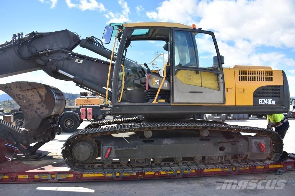 Volvo EC 240 C N L Gravemaskiner på larvebånd