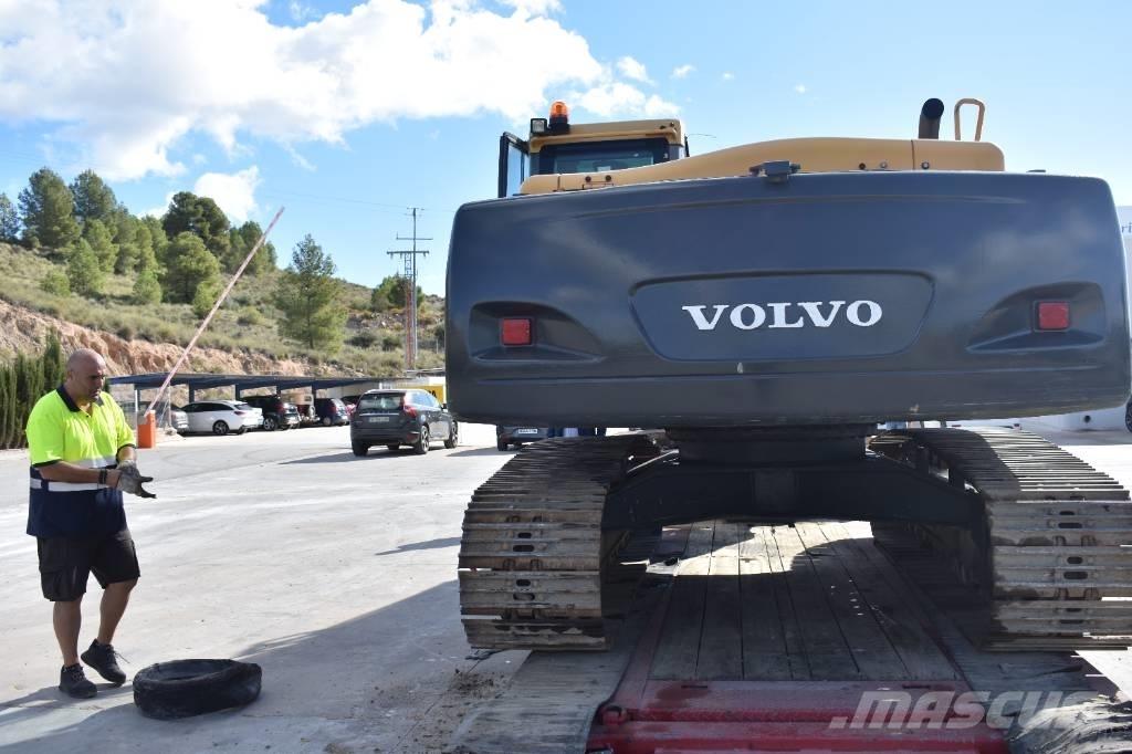 Volvo EC 240 C N L Gravemaskiner på larvebånd