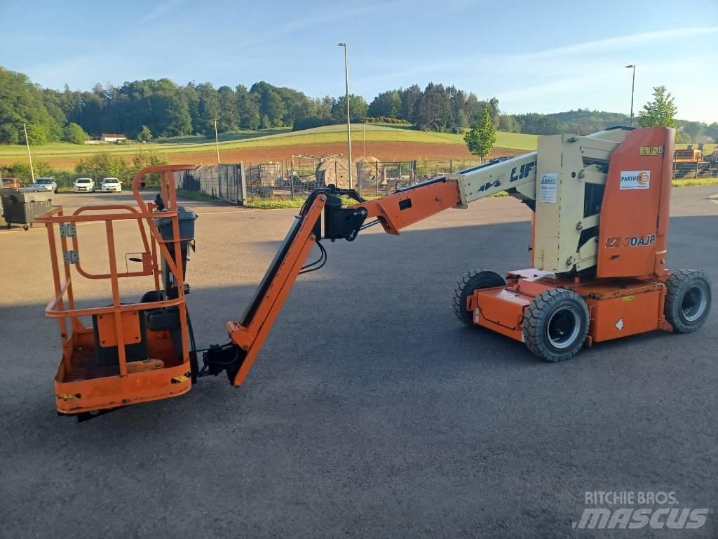 JLG E 300 AJP Bomlifte med knækarm