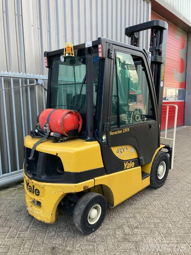 Yale GLP25VX LPG gaffeltrucks