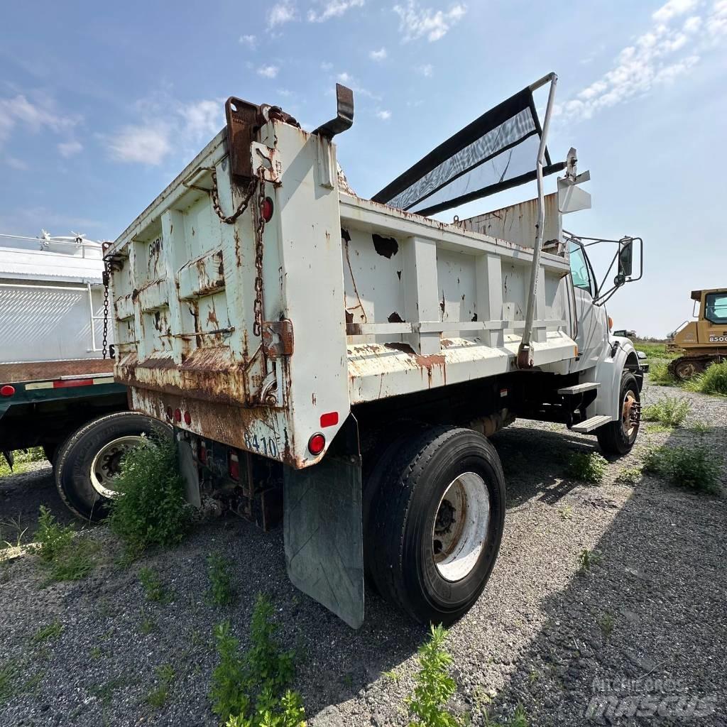 Sterling Dump Truck Lastbiler med tip