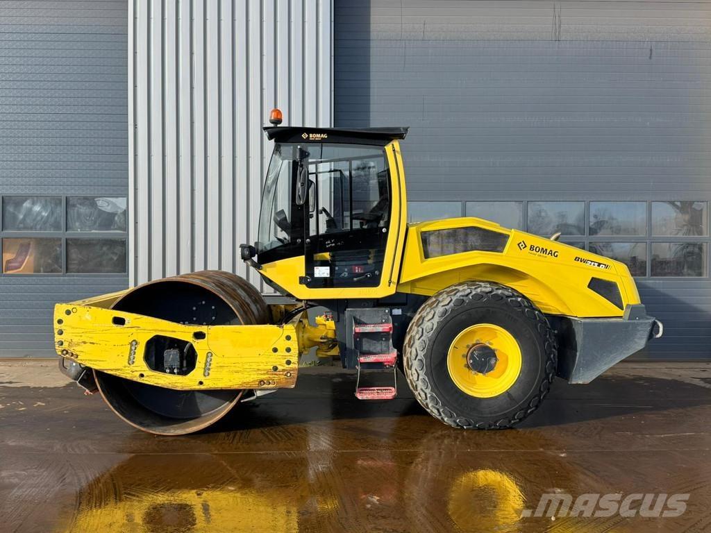 Bomag BW213D-5 Enkelt tromle